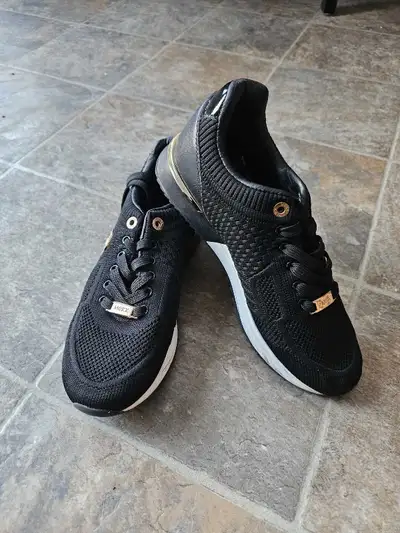 Mexx Ladies Black Runners, View more