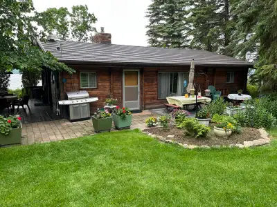 Please contact for Price !!! Very rare opportunity to own a log cabin. To be moved off site & is loc...
