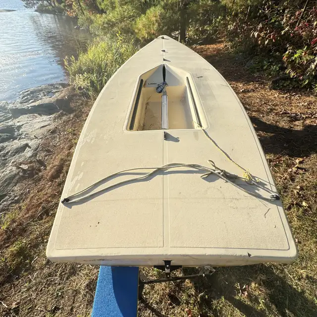 Laser Sailboat For Sale in Gravenhurst in Sailboats in Muskoka - Image 4