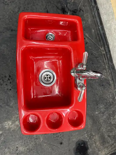 Selling a vintage plastic sink. Faucet included but I cannot verify if it works. 24-1/2” x 14-1/2” x...