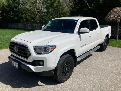 2023 Toyota Tacoma for sale. OEM tonneau cover and truck bed mat. Weathertech floor mats. Dealer ser...