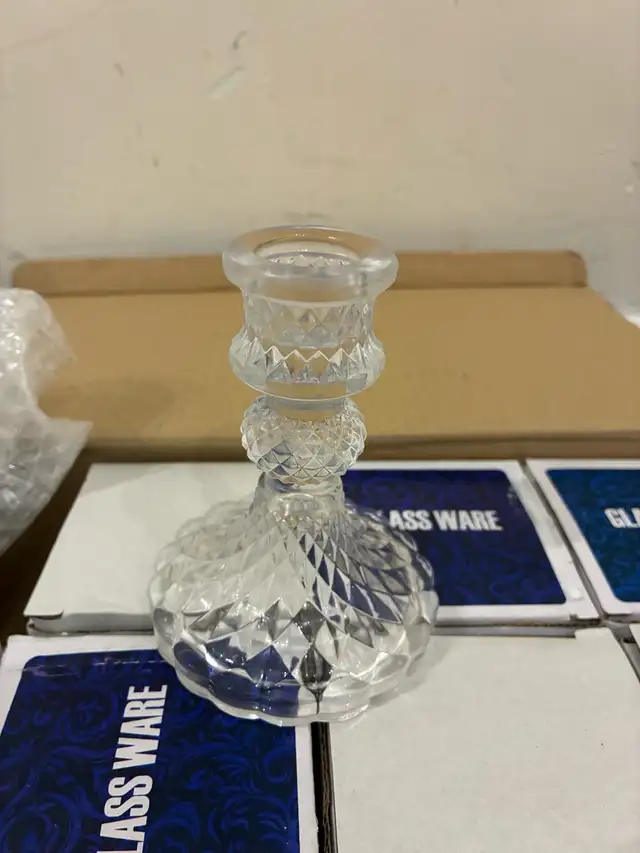 8 Glass Candle Holders in Home Décor & Accents in Winnipeg - Image 2