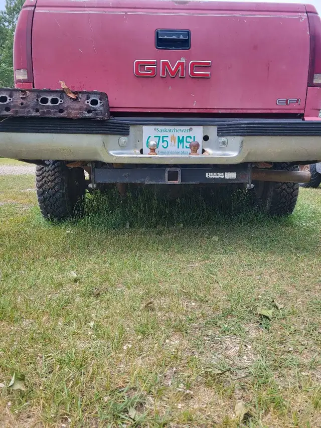 1989 gmc short box 4x4 in Cars & Trucks in Regina - Image 7