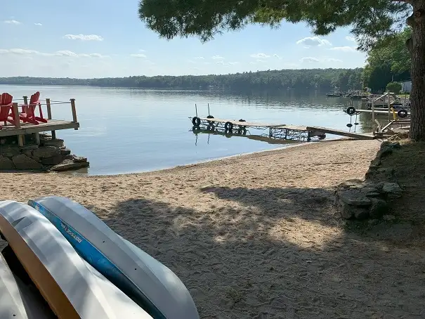 Two Bedrm Cottage (1 week avail. Jun 27-Jul 4) - Crow Lake Ont. in Ontario in Canada - Image 9