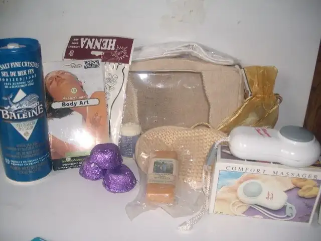 DIVERS À VENDRE !!!!  À PARTIR DE 10$ in Costumes in Sherbrooke - Image 2