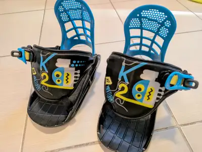 K2 Mini Turbo Kids Snowboard Bindings - Size S, will fit kids boot sizes = 2-5 (US Youth)