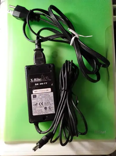 Adaptateur mural 12VDC 2,5A X-RITE SE30-77, View more