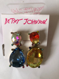 Several brand new earrings 