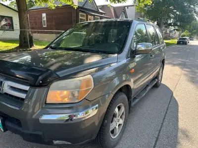 Hi I am selling my 2007 Honda Pilot for sale as is no safety u can see in the picture some rust on b...
