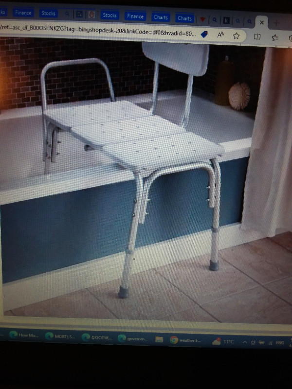 Bathtub transfer bench.Shower chair.Adjustable legs Convertible in Health & Special Needs in Kitchener / Waterloo - Image 3