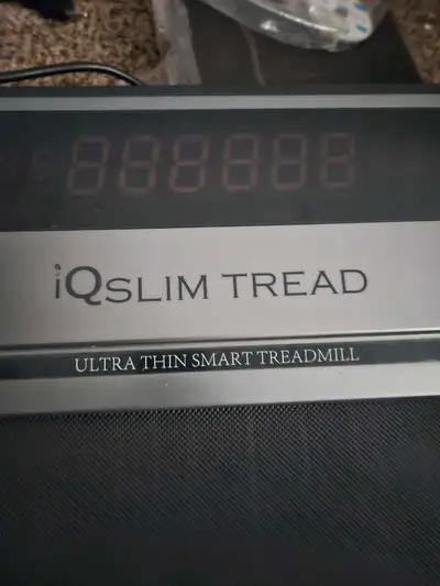 IQ Slim treadmill In good condition Text for more info @ 780 405 4120 $425 OBO