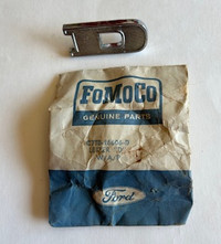NOS Ford - FoMoCo - Letter D Emblem