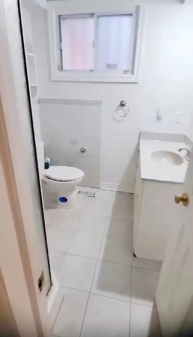 Shared Room for Rent (Female Only) in Room Rentals & Roommates in City of Toronto - Image 5