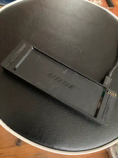 For use with SoundLink Mini II Model 416912 Allows speaker to charge and play music simultaneously.