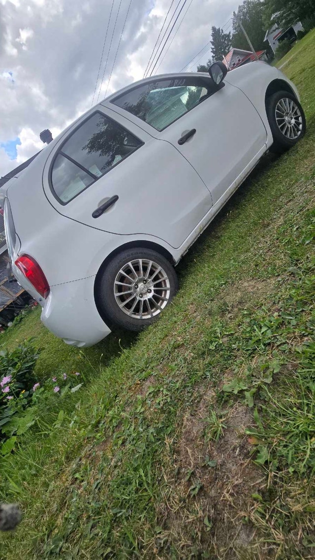 Nissan Micra 2015 — photo 2