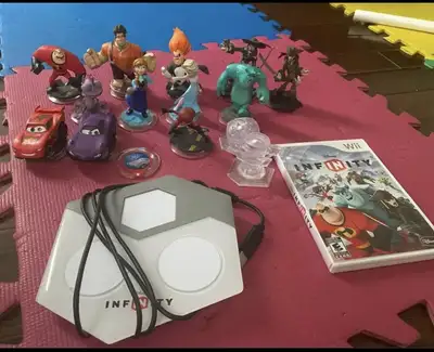 Wii games/portals/figurines, View more