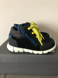 NEW!!! Toddler Walking Shoes- Brand ecco
