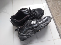 New Balance US size 7 sport shoes barely used