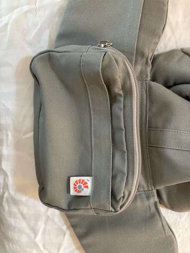 Ergo baby Omni classic used two times in Strollers, Carriers & Car Seats in City of Toronto - Image 6