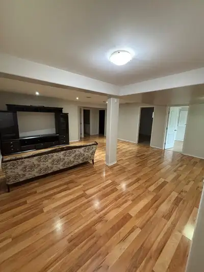Spacious 3-Bedroom Basement Suite for Rent This clean and well-maintained 3-bedroom, 1-bathroom base...