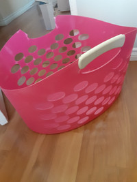 Pink laundry basket *defect*