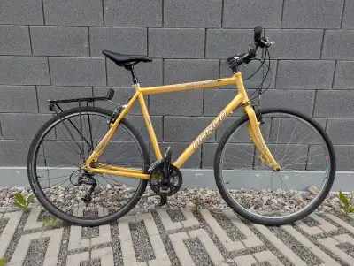Norco Monterey aluminum hybrid - 700c, 24 speed - tuned up, View more