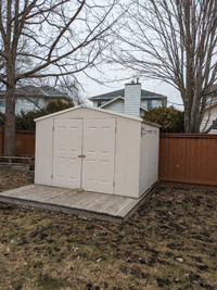 Outdoor shed 10ftx10ft very spacious 