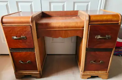 Vanité art déco Dresser, View more