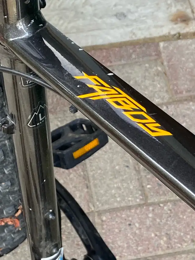 Men’s Specialized Fat Bike -large in Other in Gatineau - Image 3