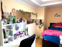 Furnished room for rent / Chambre mueblee a louer