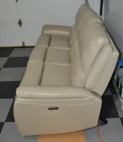 New sofa leather for sale!!, View more