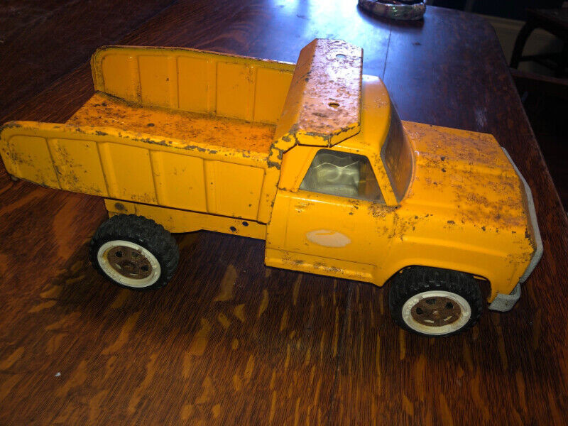 Old Tonka Dump Truck, used for sale  