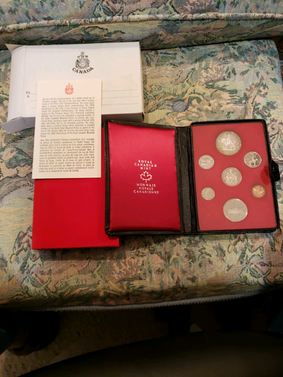 Canada 1973 Presentation Set (other years also available)., View more