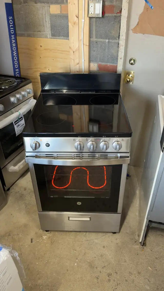 24” GE Stainless steel stove  in Stoves, Ovens & Ranges in City of Toronto - Image 5