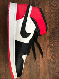 Nike Air Jordan 1 mid men's shoes size 10.5/11