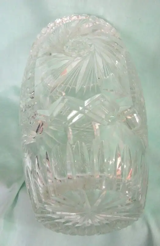 VASE CRYSTAL TAILLER  //  GERMANY // ..Motif PINWHEEL... in Arts & Collectibles in West Island - Image 8