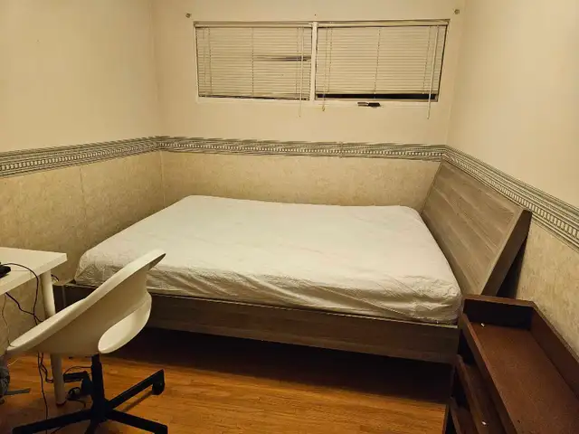 main floor room for rent close to U of C all utilities incl  in Room Rentals & Roommates in Calgary - Image 2