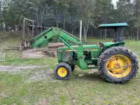 John Deere 2950 tractor