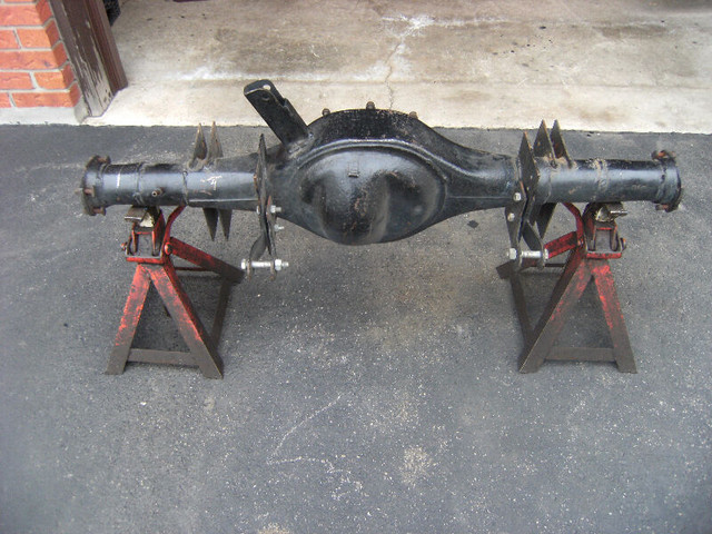 9" FORD 61 1/4" AXLE TO AXLE, 5 ON 5 1/2" RARE FIND in Other Parts & Accessories in Hamilton - Image 3