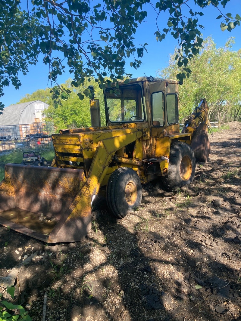 Backhoe with frontloder Heavy Equipment Winnipeg Kijiji