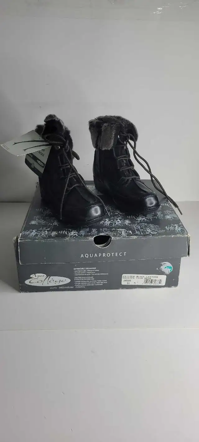 Aqua college black leather women's winter boots  in Women's - Shoes in Oakville / Halton Region - Image 2