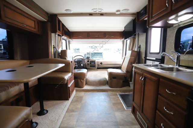 Fleetwood Storm 2014 in RVs & Motorhomes in Rouyn-Noranda - Image 8