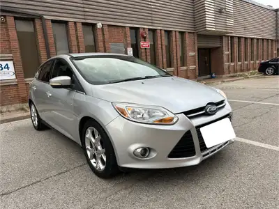 This beauty for sale! Ford Focus SEL (2012) comes with second set of tires 2.0 engine (4 cylinder)....