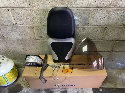 2006 Suzuki Hayabusa, all genuine Suzuki parts, Rear fender brand new in the box. The rider seat is...
