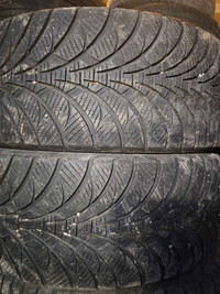 2x275/55/R20 goodyear winter tires only pair 