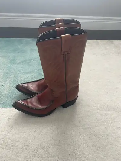 Vintage Dan Post women’s cowboy\Western boots size 7, View more