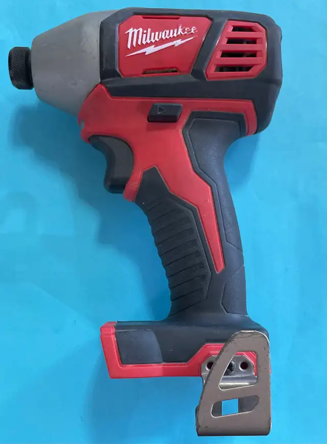 MILWAUKEE 2656-20 1/4” HEX IMPACT in Power Tools in City of Toronto - Image 3