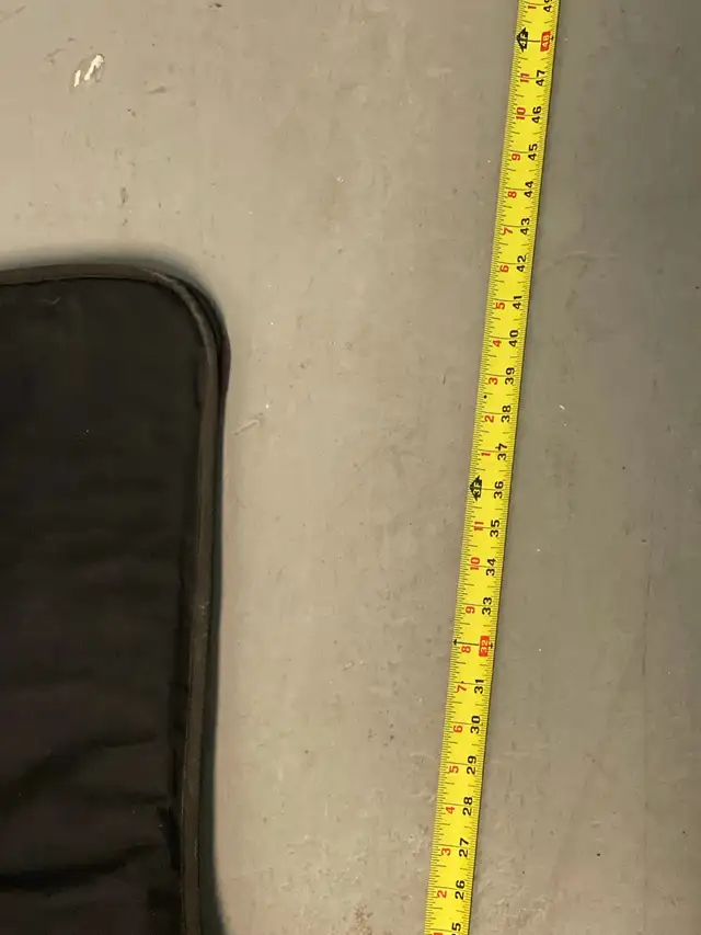 Fender Guitar Case in Guitars in City of Montréal - Image 6