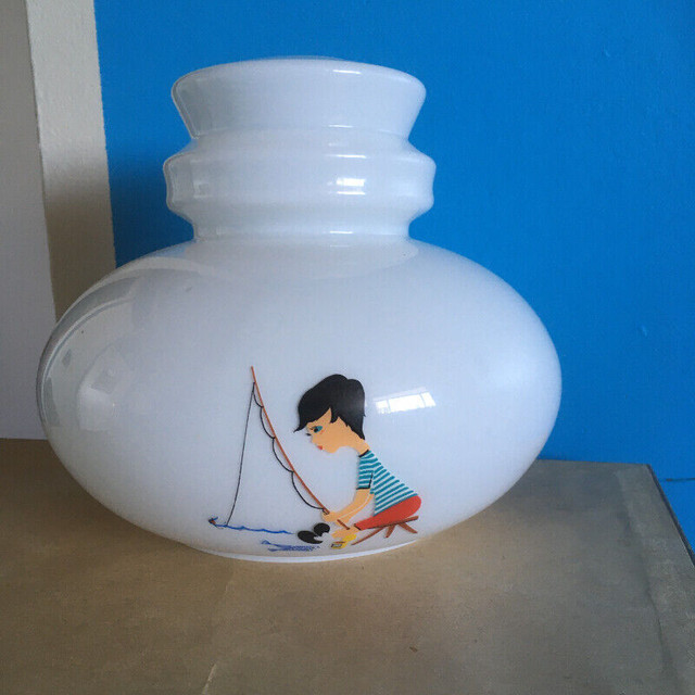 Vintage MCM Milk Glass Hanging Lamp Shade f. Children in Arts & Collectibles in City of Toronto - Image 2