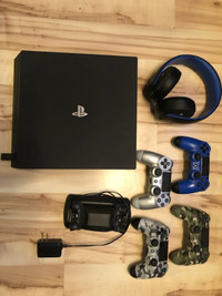 PlayStation 4 Pro - 1 TB hard drive (with accessories)